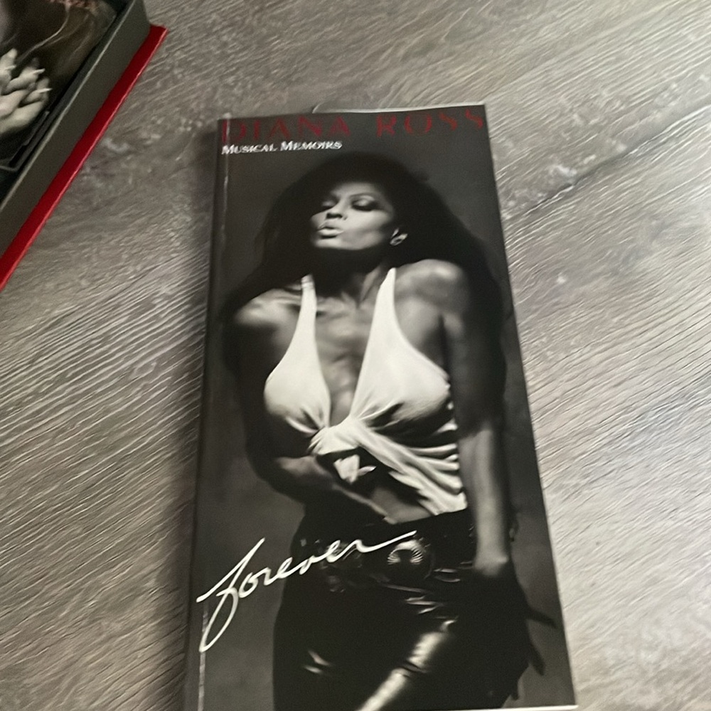 Forever Diana Box Set - Picture 5 of 11